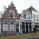 Winkelpand in oude hoofdstraat.